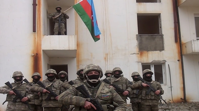 Ermenistan işgalinden kurtarılan Kelbecer'e Azerbaycan bayrağı dikildi