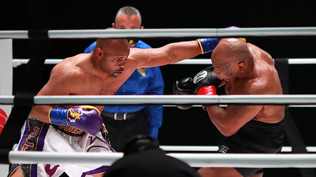Los Angeles, CA, USA; Mike Tyson (black trunks) fights Roy Jones, Jr. 