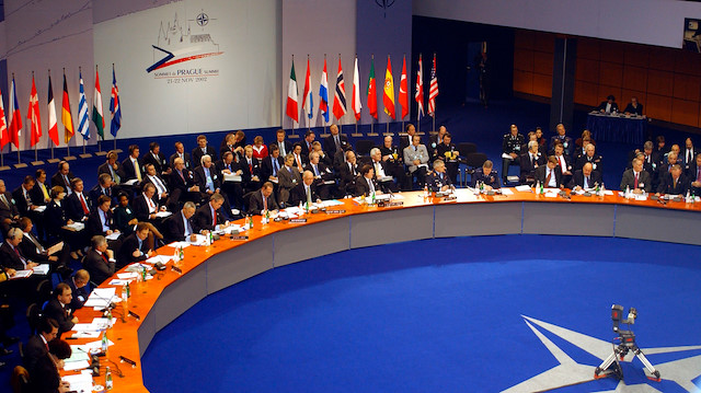 الناتو يعقد الثلاثاء اجتماعا لتقييم أدائه