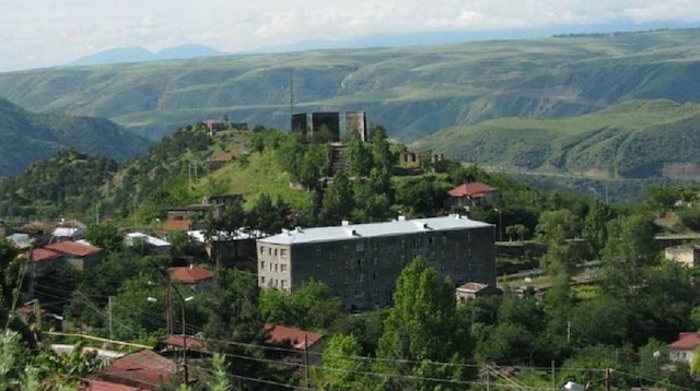 Ermenistan işgal altındaki Ağdam, Laçın ve Kelbecer illerini de boşaltacağını taahhüt eden anlaşmaya imza atmıştı.