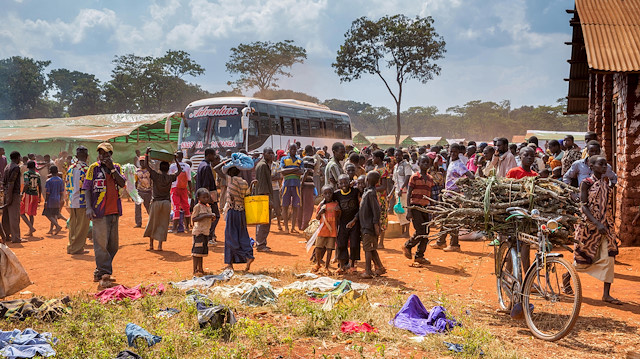 Refugees from Burundi who fled the ongoing violence and political tension arrive at the Nyarugusu refugee camp in western Tanzania in May 28, 2015.
