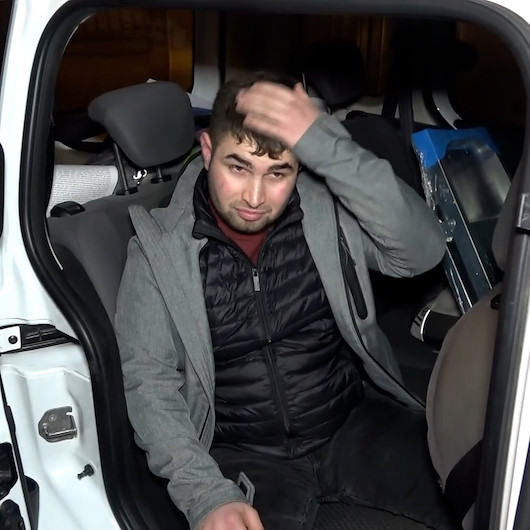 Polisten kaçtı, yakalanınca saçını düzeltip ”Pastaneye yemek yemeye gidiyordum” dedi