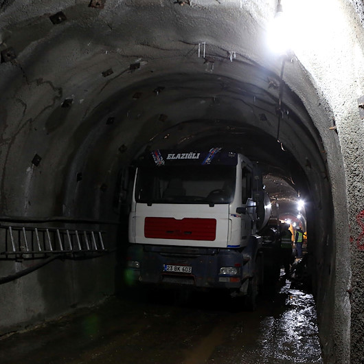 Su faturalarına olumlu yansıyacak: İçinden kamyonla geçilen su tüneli projesinde sona doğru