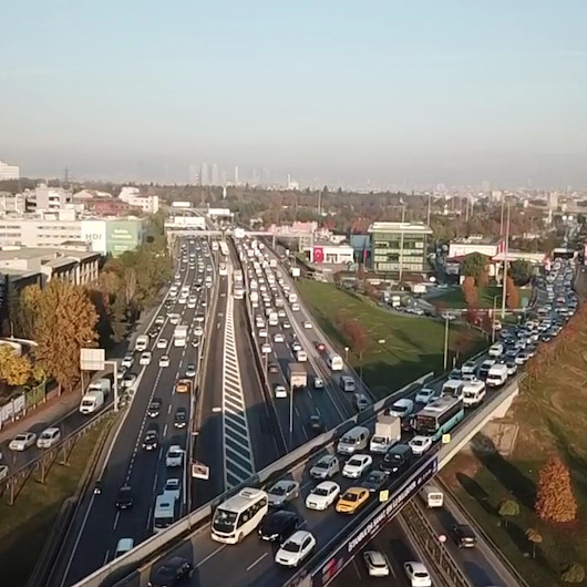 İstanbulda kısıtlama öncesinde trafik yoğunluğu yüzde 70e çıktı