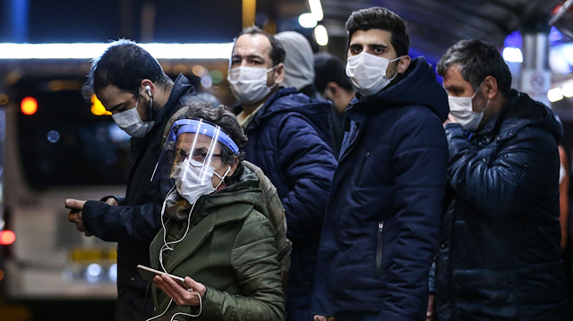 Virüsün türüne göre bazen haftalar, bazen seneler, bazen de ömür boyu devam eden bir bağışıklık oluşuyor.