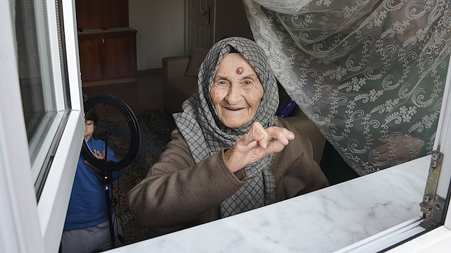 105-year-old woman beats coronavirus in Turkey

