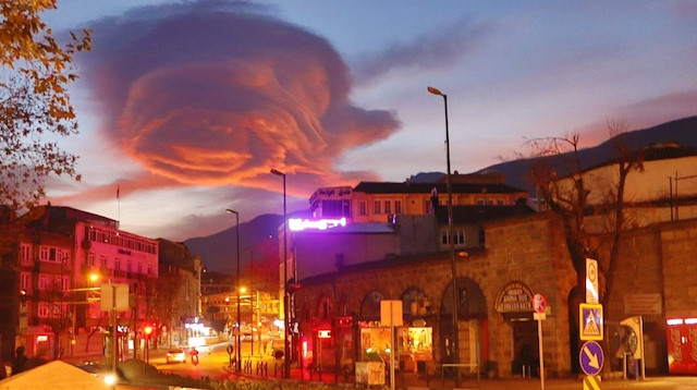 Bursa haberleri: Uludağ'daki bulut görenleri şaşırttı
