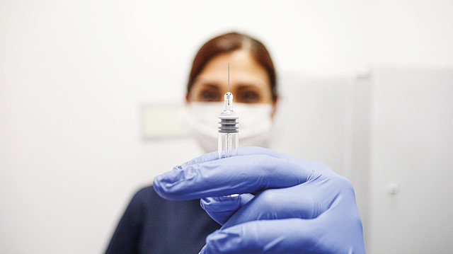 Yaygınlığı gripten bile düşük bir virüs için aşı risk alınmalı mı?
Cevabımız asla