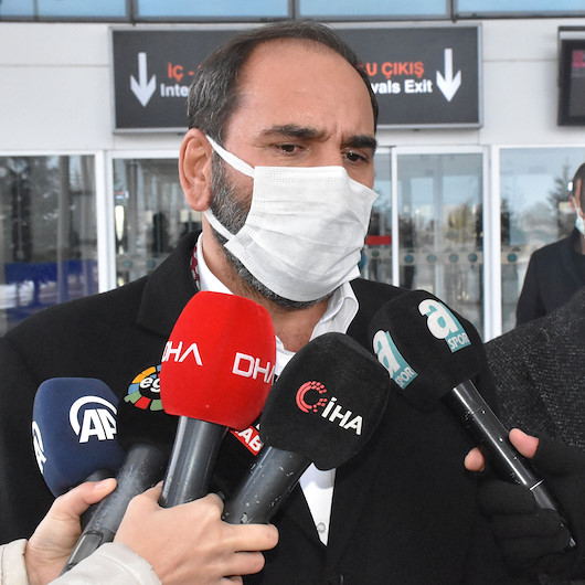 İsrailde saatlerce bekletilen Sivasspor kafilesi yurda döndü