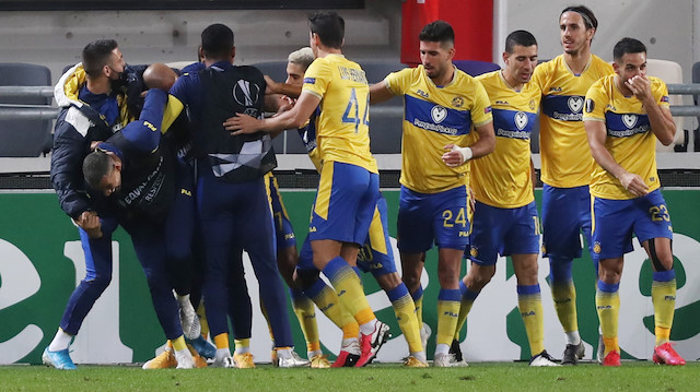 Maccabili futbolcuların attıkları gol sonrasında yaşadıkları sevinç.