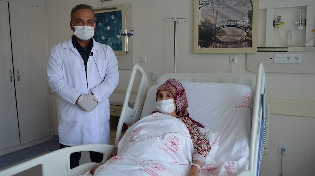 53 yaşındaki Ümmü Yanbaş, ameliyat sonrası sağlığına kavuştu.