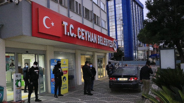 Ceyhan'da rüşvet operasyonu: CHP'li başkan Kadir Aydar ve 22 kişi için gözaltı kararı