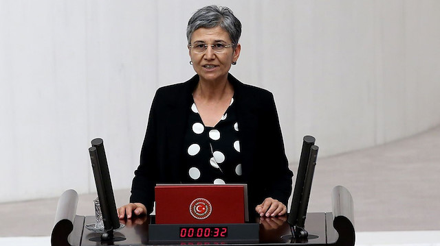 HDP'li Leyla Güven Diyarbakır'da gözaltına alındı
