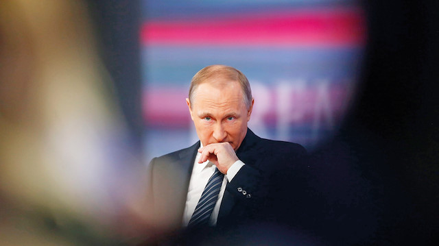 Nereye dönsek karşımızda o Putin gözünü Afrika’ya dikti