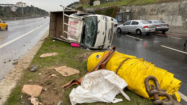  Maltepe'de meydana gelen trafik kazasında 2 kişi yaralandı.