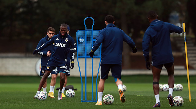 Fenerbahçe'de sakat oyuncuların geri dönüşü yüzleri güldürdü