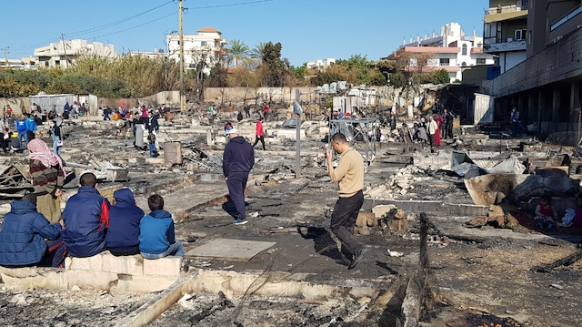 Lübnan'da mülteci kampı yakıldı: Çok sayıda gözaltı var