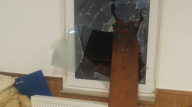 Almanya'da ırkçı gruplar yine sahnede: Aynı camiye ikinci kez saldırı düzenlendi