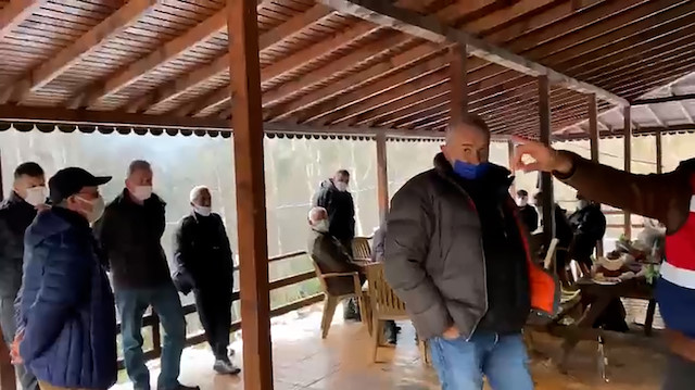 CHP’li başkandan sokağa çıkma yasağında içkili alem: Komutanım mesafeyi koruduk