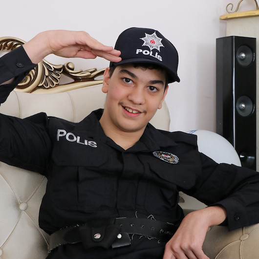 Polis olmak isteyen İhsanın üniforma hayali gerçek oldu