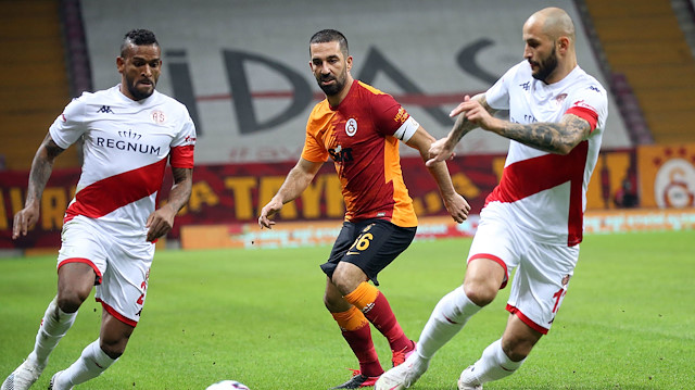 Galatasaray-Antalyaspor karşılaşmasından bir kare