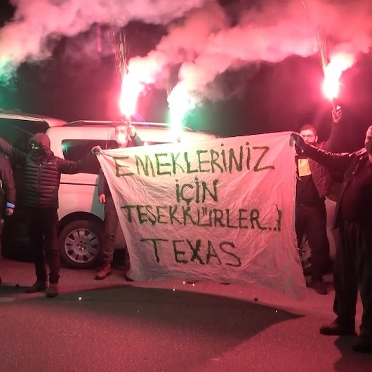 Bursasporlu taraftar grubu TEXAStan polis ekiplerine anlamlı destek