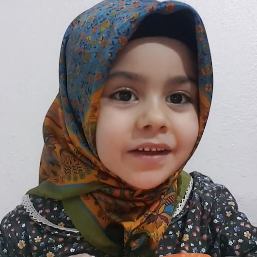 Altı yaşındaki Ayşe Hümadan namaza başlatacak sohbet