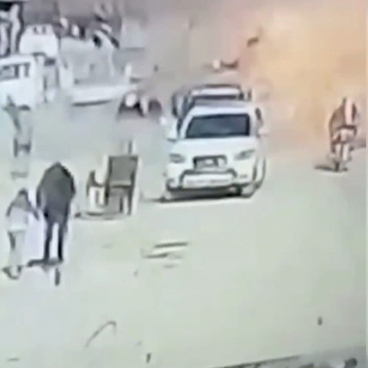Resulaynda bomba yüklü aracın patlama anı kamerada
