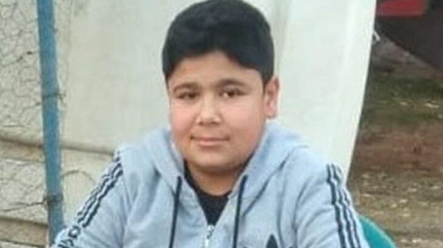 Televizyon izlerken kalp krizi geçiren 14 yaşındaki Mehmet, kurtarılamadı.