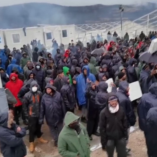 Bosna Hersekteki mülteciler kamptaki kötü yaşam koşullarını protesto etti