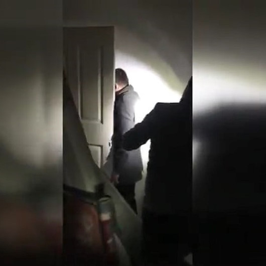 Esenyurtta kumar baskını: Kapı arkasında saklanırken yakalandılar