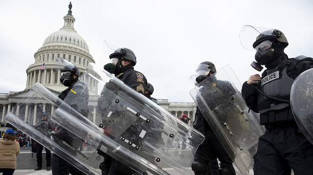 Washington DC’de görevlendirilen güvenlik birimleri.  