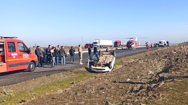 Şanlıurfa'da kaza sonrası olay yerine ambulans helikopter sevk edildi