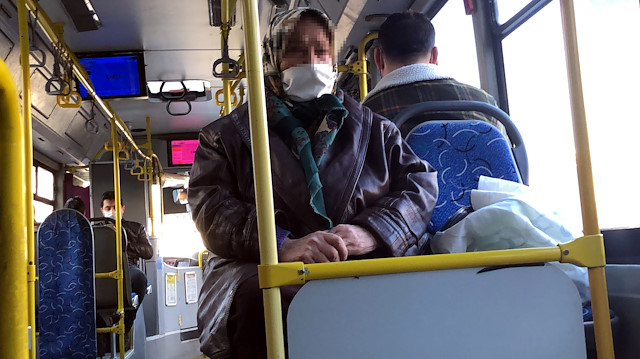 65 yaş üstü kadının otobüse binme ısrarı pes dedirtti. 

