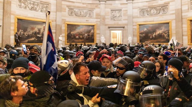 Trump supporters storm Capitol building in Washington

