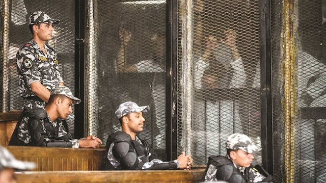 Mısır’daki hapishanelerde gözaltılar dahil 130 binden fazla tutuklu ve hükümlünün bulunduğu tahmin ediliyor.
