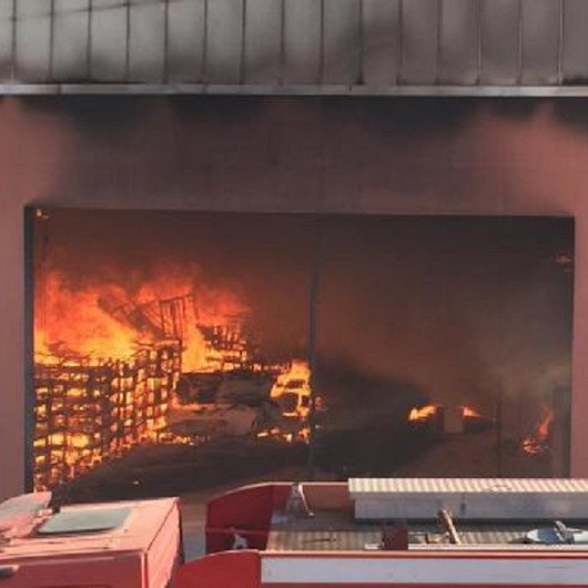Harran Üniversitesinin lojistik deposunda yangın