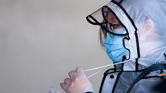 Philippines eyes rolling out vaccine in February