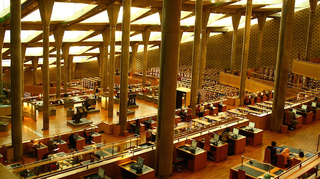 İskenderiye kütüphanesi