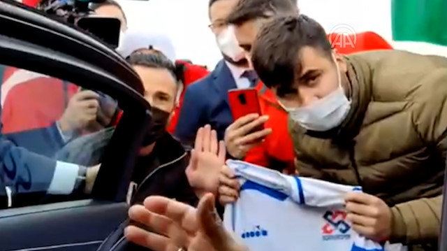 Cumhurbaşkanı Recep Tayyip Erdoğan, amatör futbolcuların sorunlarını dinledi