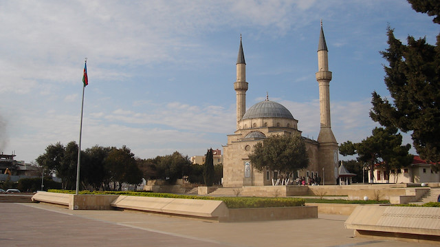 Azerbaycan'da ithal dini akımlar