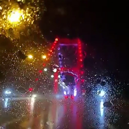 İstanbul Valisi Yerlikayadan yağmur paylaşımı: Her bir damlan için şükürler olsun