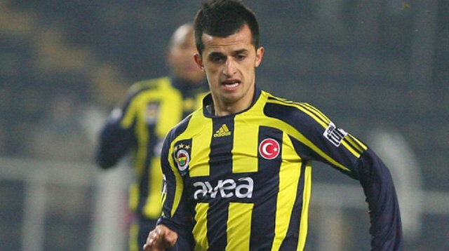 İlhan Parlak, Fenerbahçe formasıyla çıktığı 17 maçta 2 gol atarken, 1 de asist yapmıştı.