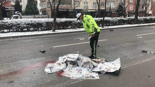 Yürek burkan detay: Kazada can verdi dağıttığı gazetelerle cansız bedeni örtüldü