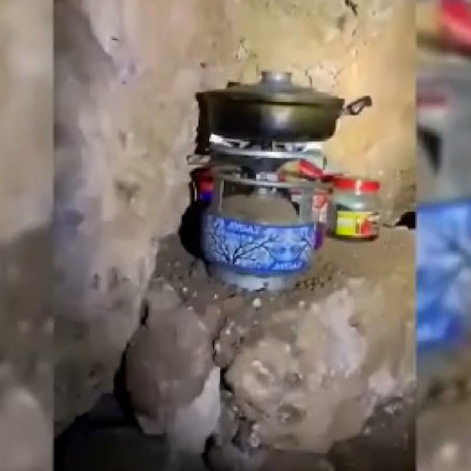 PKKlı teröristlerce kullanılan 4 sığınak imha edildi