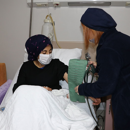 Batmanda hapşırma nöbeti geçiren Yağmur tedavi altına alındı