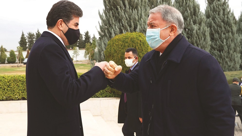 Hulusi Akar IKBY Başkanı Neçirvan Barzani ve Mesud Barzani ile ayrı ayrı bir araya geldi.