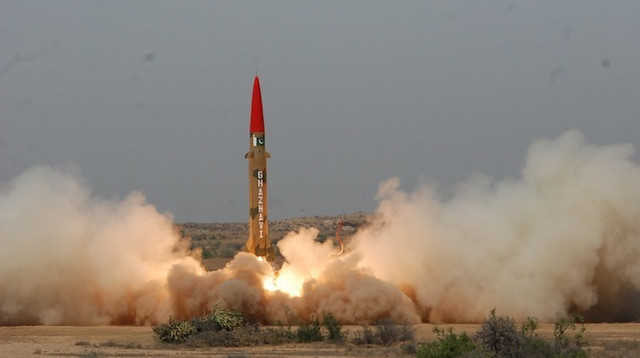 مداه 2750 كيلومتر.. باكستان تجري تجربة صاروخية ناجحة
