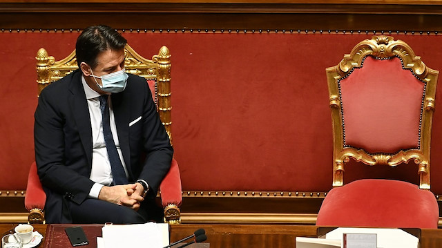 رئيس الوزراء الإيطالي يحتفظ بالسلطة بعد فوزه بثقة "الشيوخ"