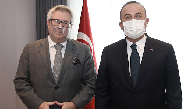 Avrupa Parlamentosu milletvekilliği Ryszard Czarnecki ve Dışişleri Bakanı Mevlüt Çavuşoğlu.